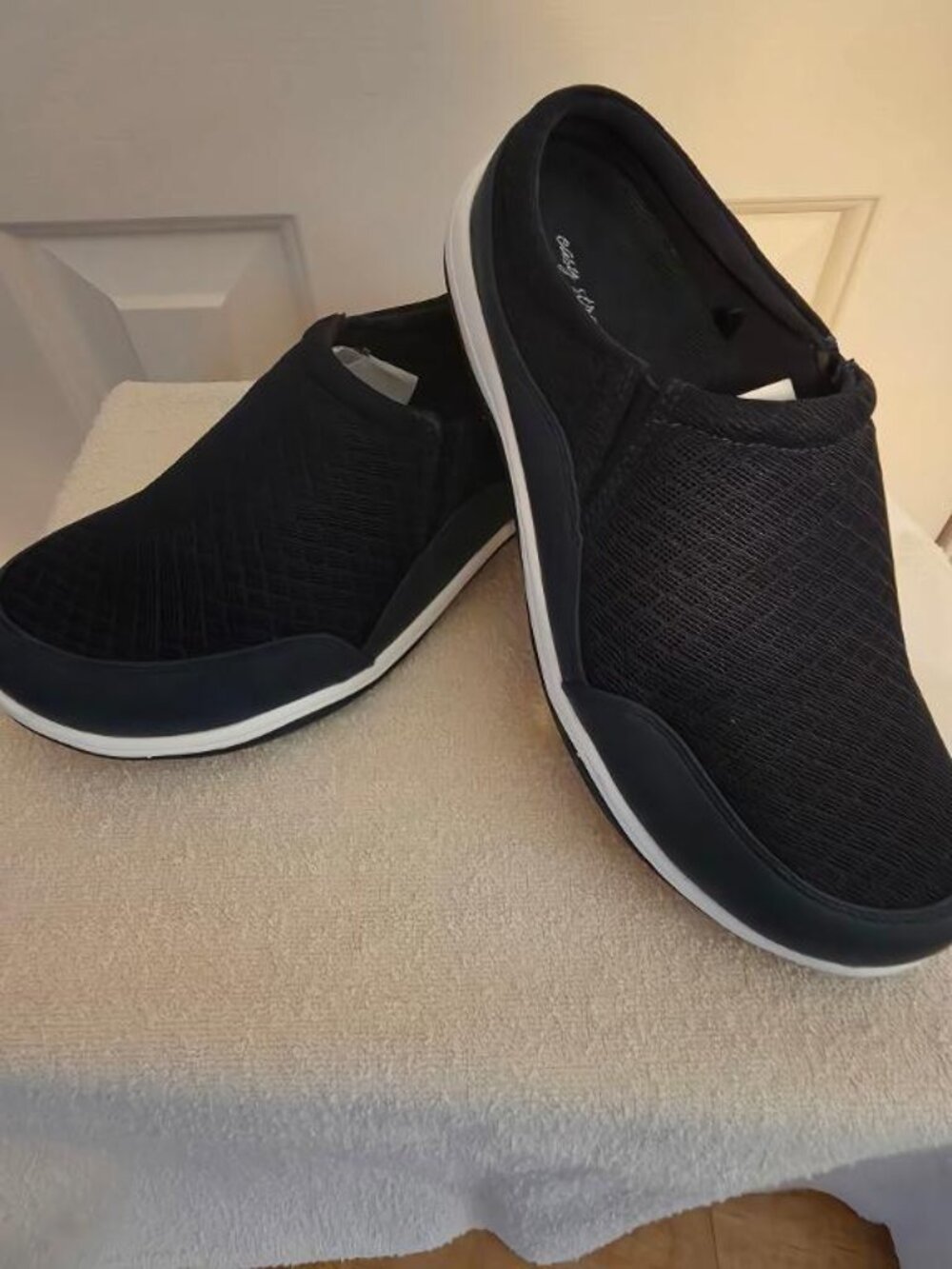 Easy Street Sport Navy Mules